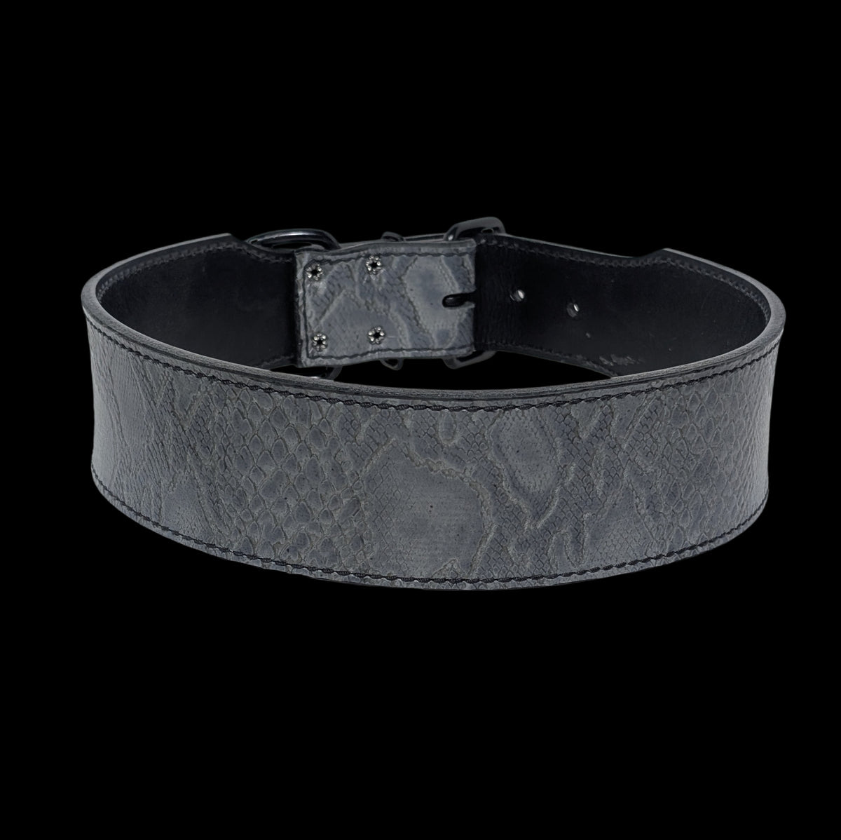* 2.5&quot; Wide Grey Python Full Grain Leather Dog Collar 25&quot; - 28&quot; Neck – Overstock Special