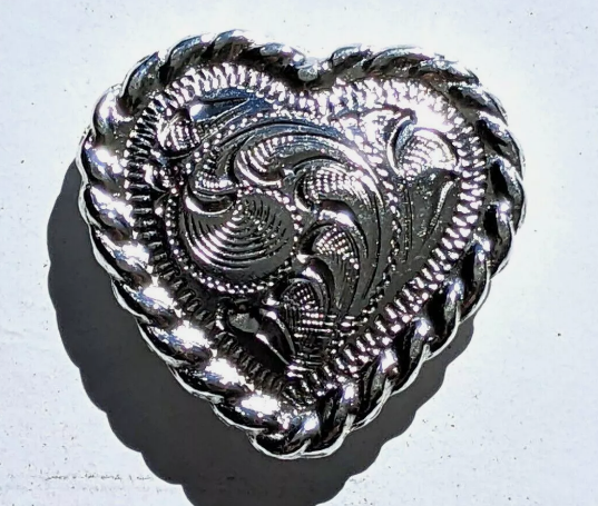 Concho - Conchos con cierre de rosca y borde de cuerda en forma de corazón plateado (paquete de 4)