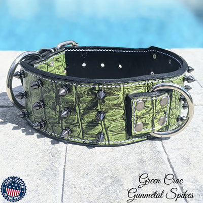 J12 - 2 1/2" Spiked Leather Dog Collar