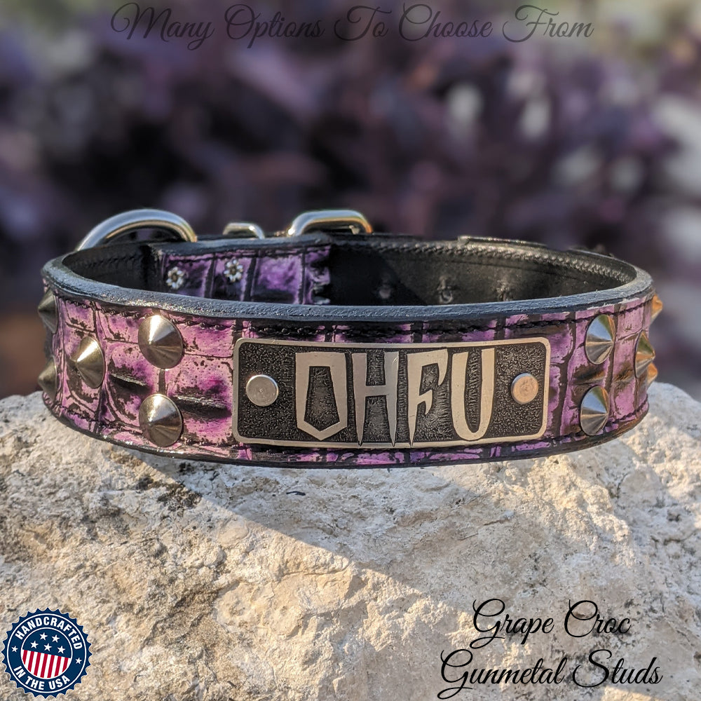 VN1 - Collar de cuero para perros de 1,5" de ancho con placa de identificación y tachuelas cónicas