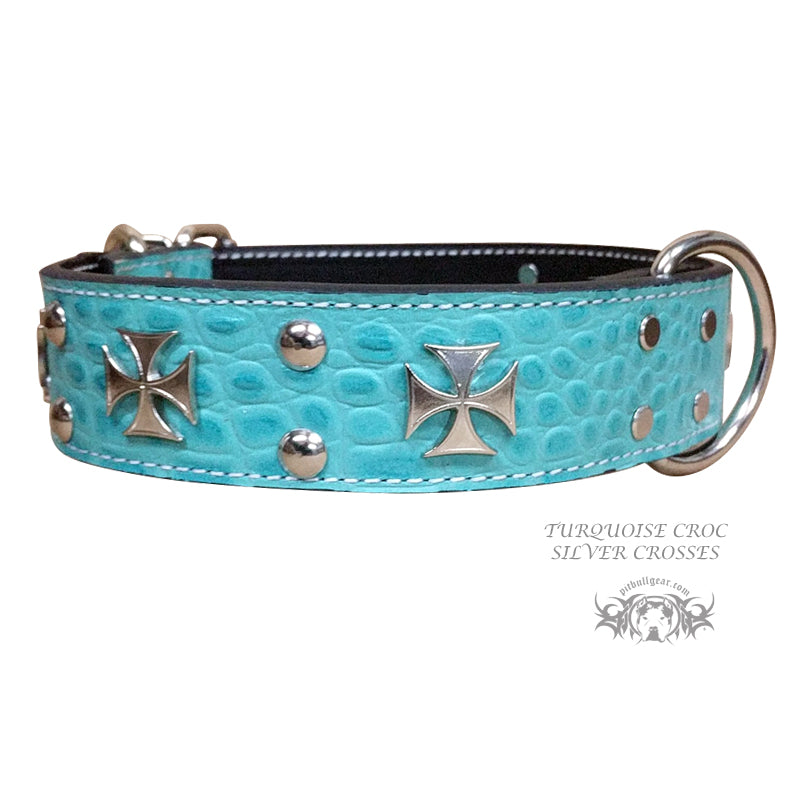 W19 - Collar de cruz de Malta con tachuelas de 2"
